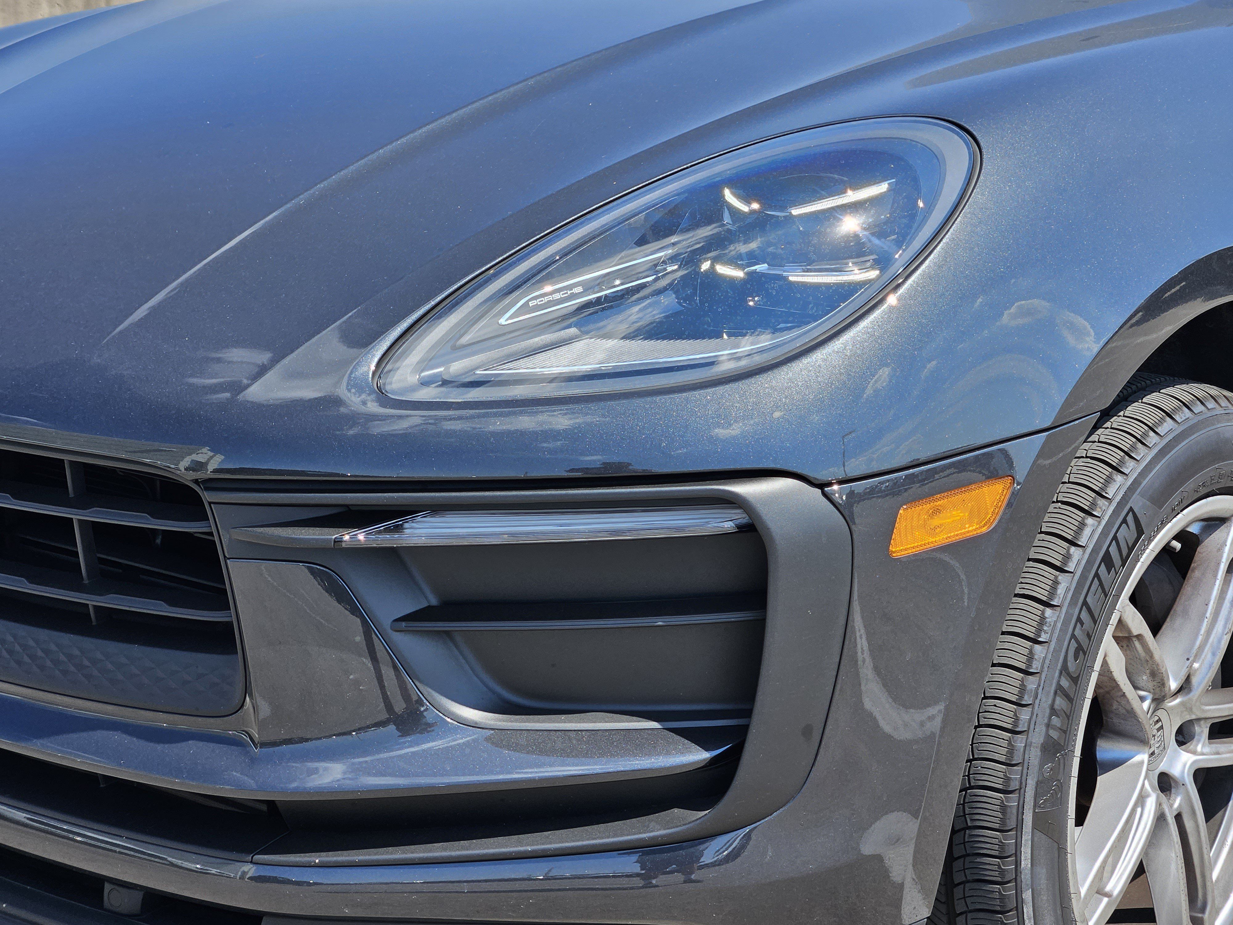 Certified 2026 Porsche Macan AWD/4WD image 12