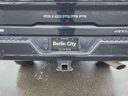 Used 2024 GMC Sierra 2500 AT4 w/ AT4 Preferred Package image 10