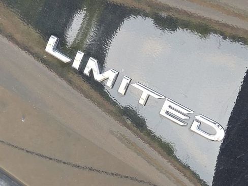 Used 2025 Toyota Grand Highlander Limited image 10