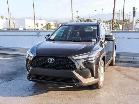 Used 2022 Toyota Corolla Cross LE FWD image 4