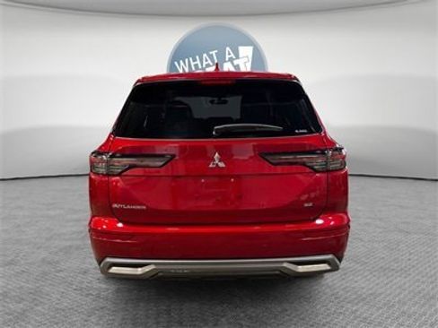 New 2025 Mitsubishi Outlander SE image 5