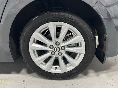 Used 2025 Toyota Corolla LE w/ LE Premium Package image 61