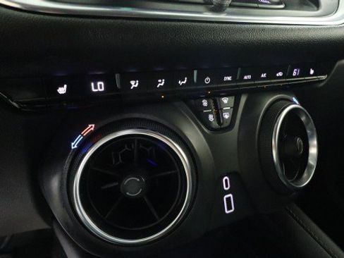 Used 2023 Chevrolet Blazer LT AWD/4WD image 17