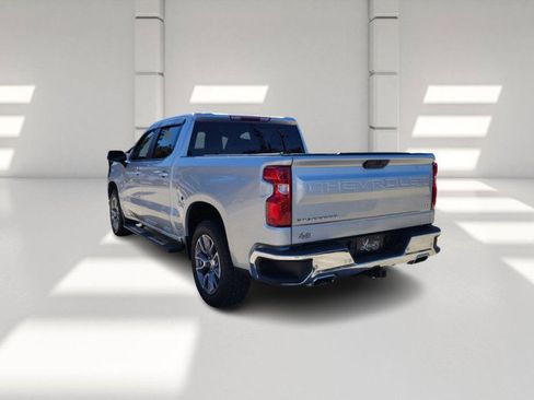 Used 2022 Chevrolet Silverado 1500 LT image 5