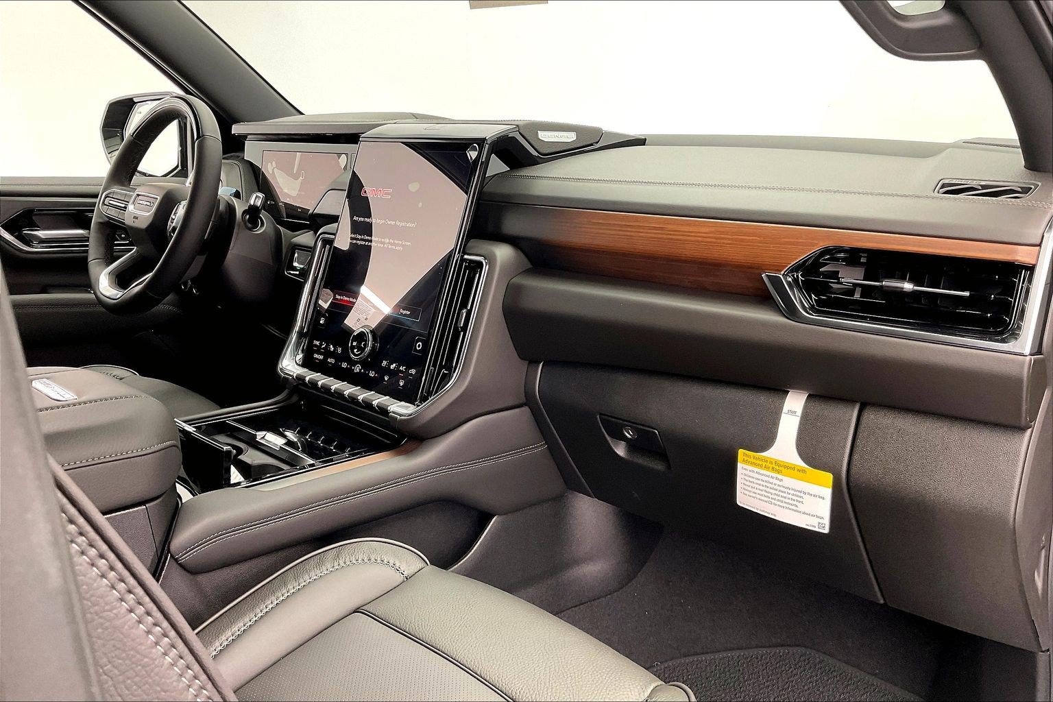 New 2026 GMC Yukon Denali w/ Advanced Technology Package AWD/4WD image 6