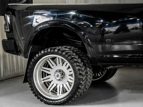 Used 2014 RAM 3500 Laramie w/ Convenience Group AWD/4WD image 6