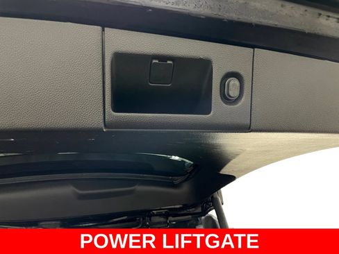 Used 2016 Chevrolet Suburban LT RWD image 45
