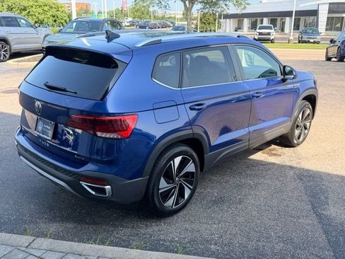 Certified 2024 Volkswagen Taos SE AWD/4WD image 16