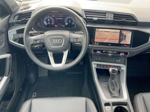 Used 2025 Audi Q3 2.0T Premium Plus w/ Premium Plus Package image 25