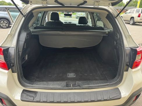 Used 2019 Subaru Outback 2.5i Premium AWD/4WD image 20