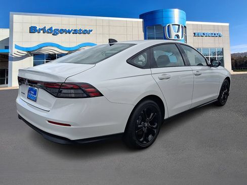 Used 2025 Honda Accord SE image 6