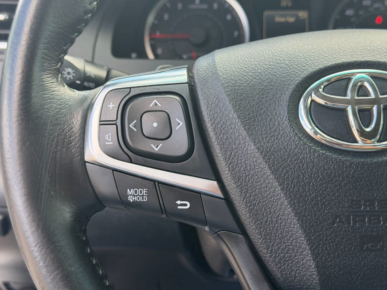Used 2017 Toyota Camry SE FWD image 23