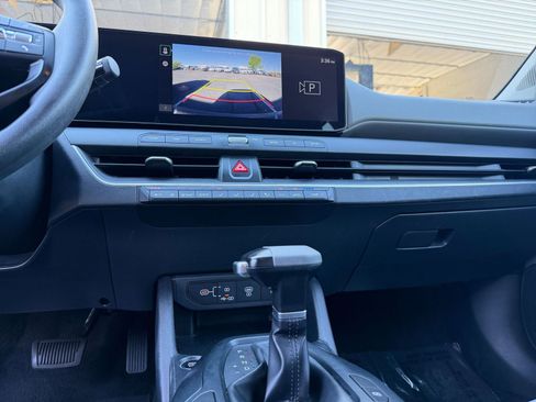 Used 2025 Kia K4 LXS image 17