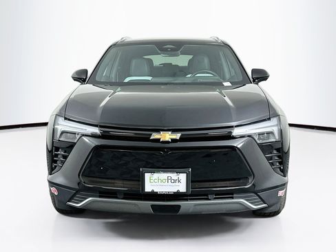 Used 2024 Chevrolet Blazer EV LT AWD/4WD image 2