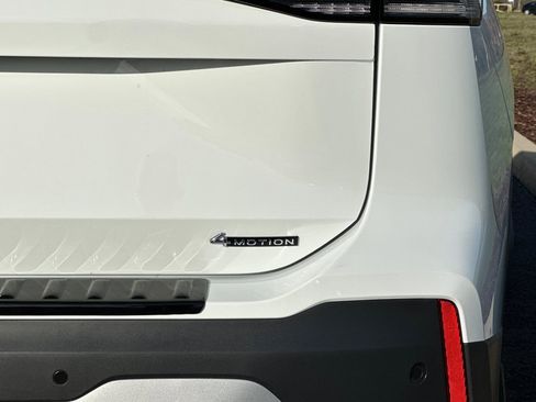 New 2026 Volkswagen Tiguan S AWD/4WD image 24