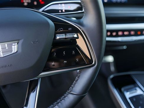 Certified 2025 Cadillac Lyriq Sport image 12