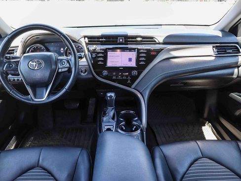 Certified 2020 Toyota Camry SE w/ Moonroof Package AWD/4WD image 15