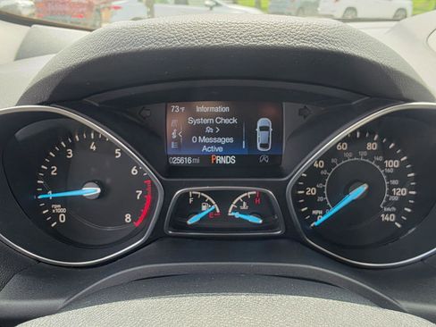 Used 2017 Ford Escape SE FWD image 5