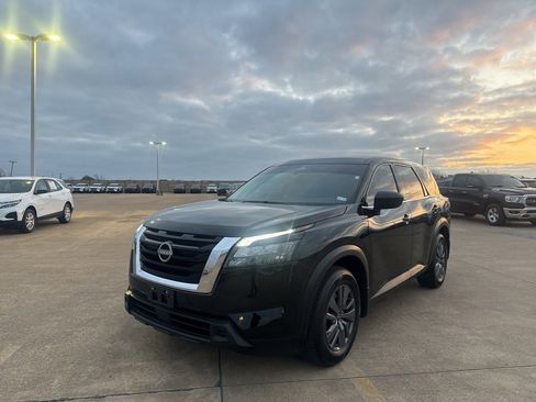 Certified 2024 Nissan Pathfinder S w/ Cargo Package image 7