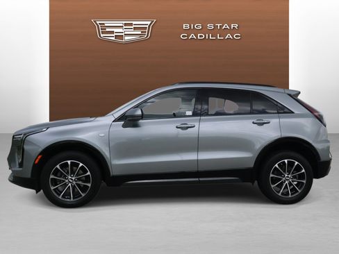 Certified 2024 Cadillac XT4 Sport FWD image 2