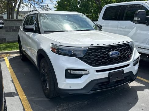 Certified 2020 Ford Explorer ST w/ ST Street Pack AWD/4WD image 3