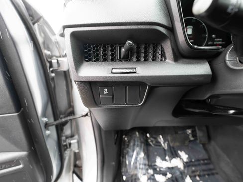 Certified 2025 Honda CR-V Sport image 11