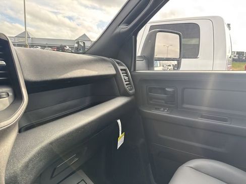 New 2026 RAM 3500 Tradesman w/ Chrome Appearance Group A AWD/4WD image 23