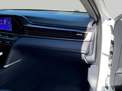 Used 2025 Toyota Camry LE FWD image 19