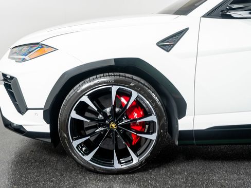 Used 2023 Lamborghini Urus S image 18