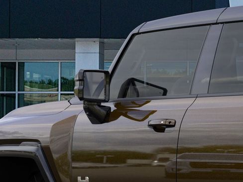 New 2025 GMC Hummer EV 2X image 13