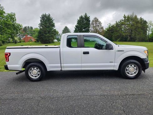 Used 2017 Ford F150 XL w/ Equipment Group 101A Mid RWD image 5