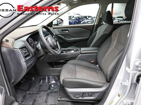 Used 2023 Nissan Rogue SV AWD/4WD image 14