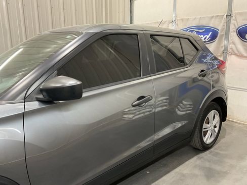 Used 2020 Nissan Kicks S image 5