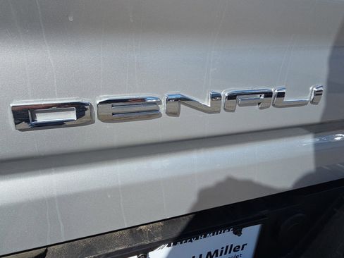 Used 2022 GMC Sierra 3500 Denali image 26