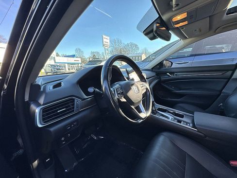 Used 2021 Honda Accord EX-L image 2
