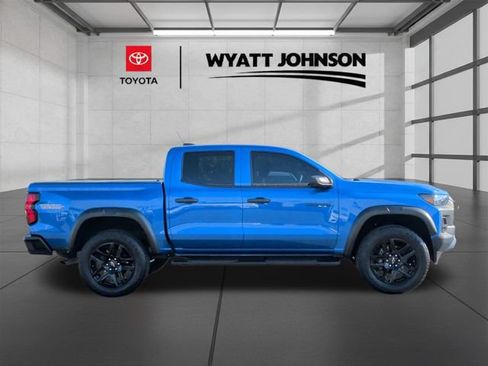 Used 2023 Chevrolet Colorado Trail Boss w/ Advanced Trailering Package AWD/4WD image 2