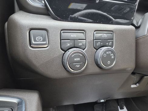 New 2026 Chevrolet Silverado 1500 LT w/ Convenience Package II image 15