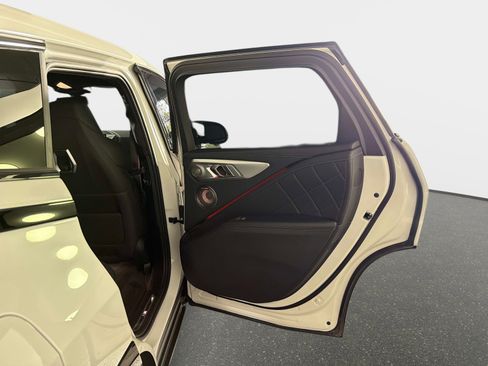 Used 2025 BMW XM AWD image 26