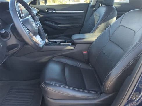 Used 2022 Nissan Altima 2.5 Platinum image 16