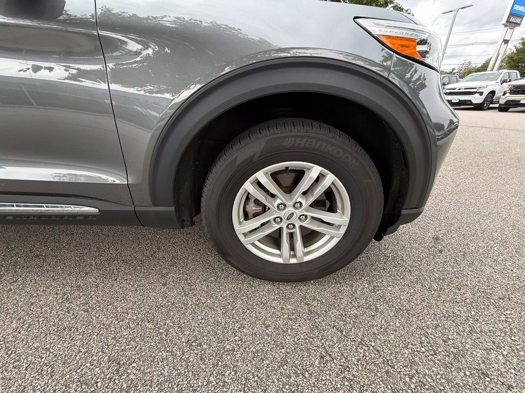 Used 2024 Ford Explorer XLT AWD/4WD image 39