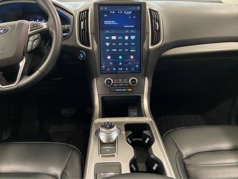 Used 2024 Ford Edge SEL w/ Convenience Package image 14