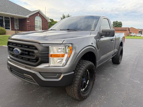 Used 2022 Ford F150 XL RWD image 13