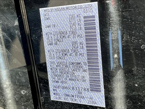 Used 2025 Nissan Rogue SV image 32