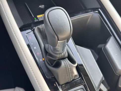 Used 2024 Honda Accord Touring image 34