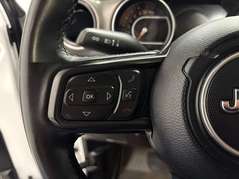 Used 2022 Jeep Wrangler Sport AWD/4WD image 19