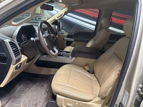 Used 2018 Ford F150 Lariat w/ Equipment Group 502A Luxury AWD/4WD image 4