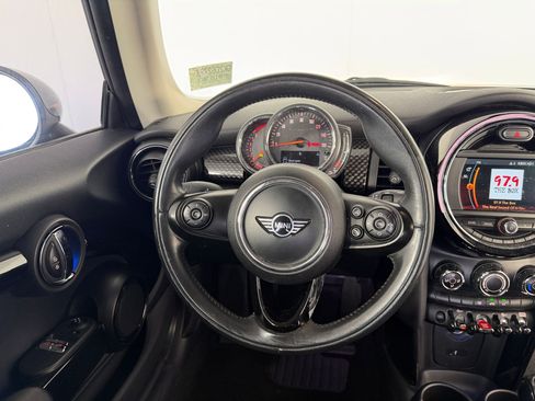 Used 2019 MINI Cooper S FWD image 29