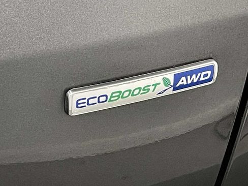 Used 2020 Ford Escape Titanium AWD/4WD image 12