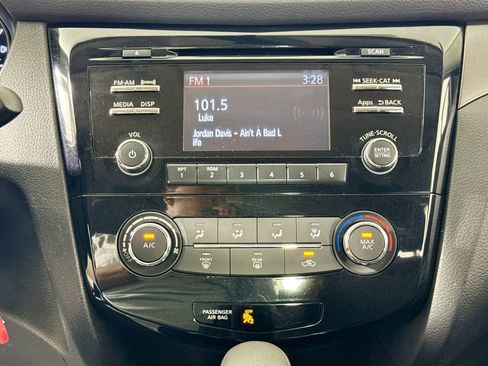 Used 2016 Nissan Rogue S w/ S Family Package AWD/4WD image 14
