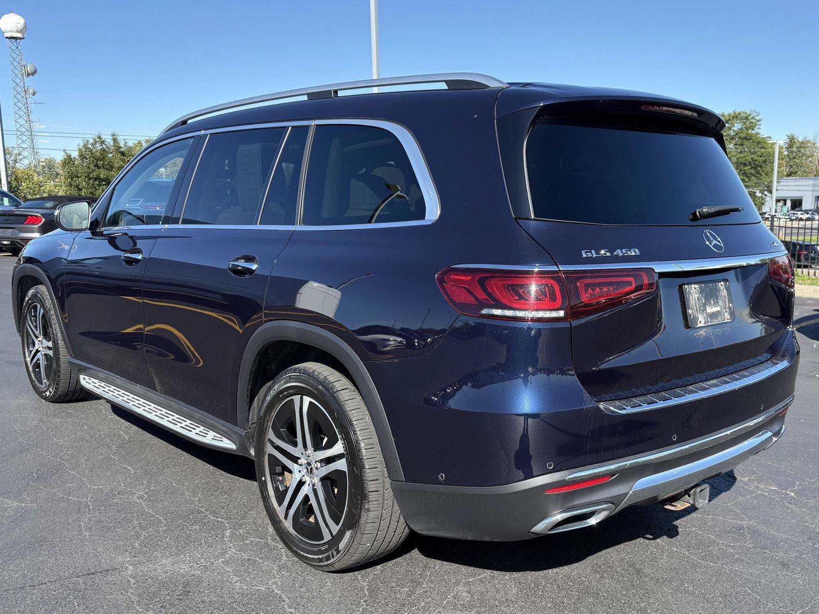Used 2020 Mercedes-Benz GLS 450 4MATIC image 4